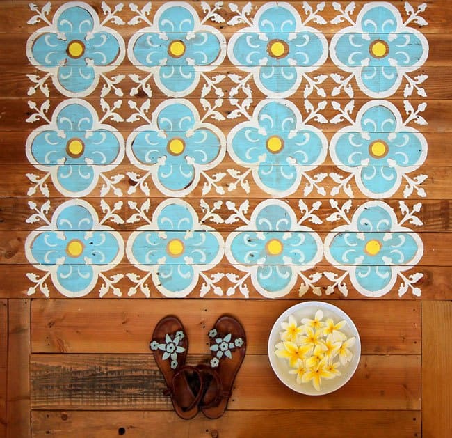 diy-doormat-made-from-wood-pallet-stenciled-5.jpg